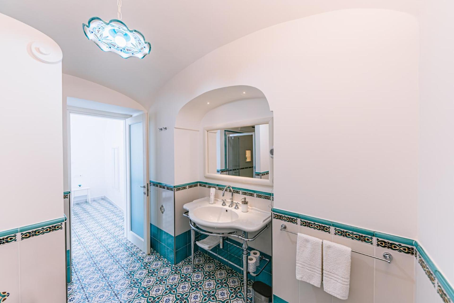 Na Stanza In Centro Hotel Равело Екстериор снимка